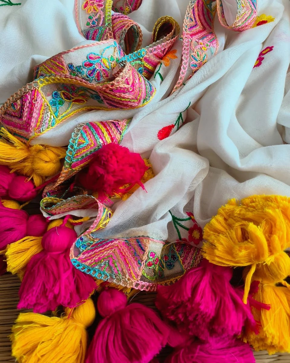 Flower Valley Cindrella Tassel (Saree)