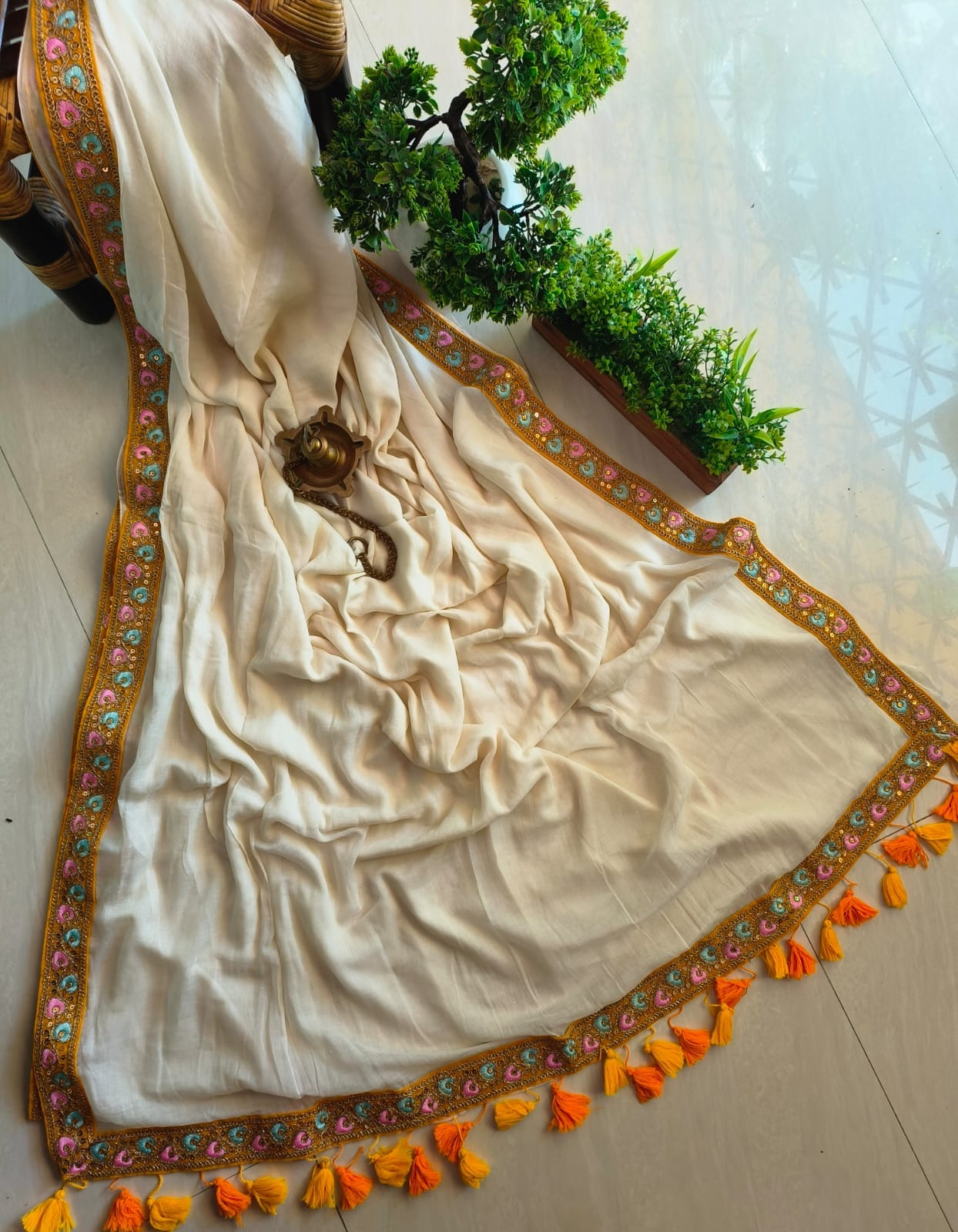 Designer Lace Mul Cotton (Saree)