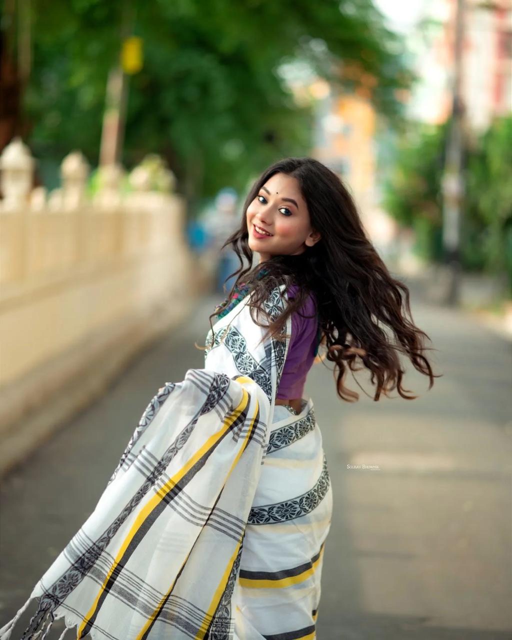 Vidya Balan Inspire Khadi (Saree)