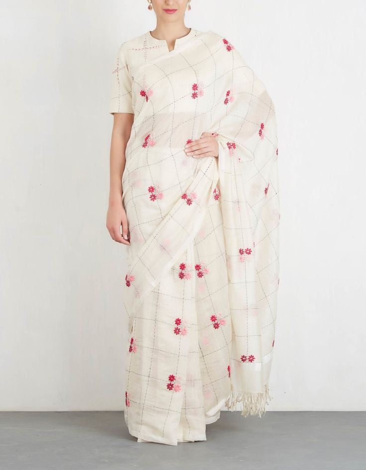 Phoolkari Chandni Mulmul (Saree)