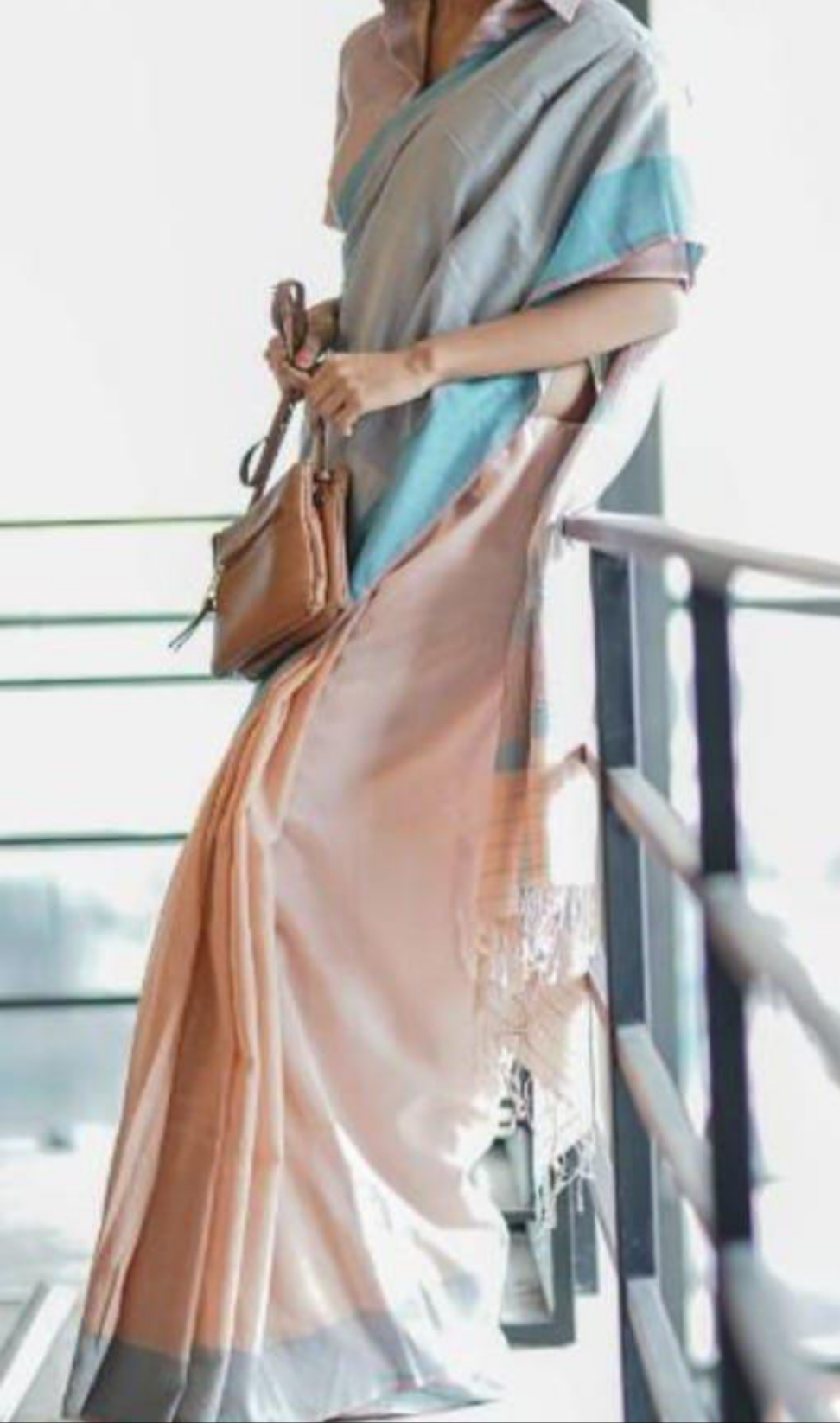 Sea Kisses Beach (Saree)