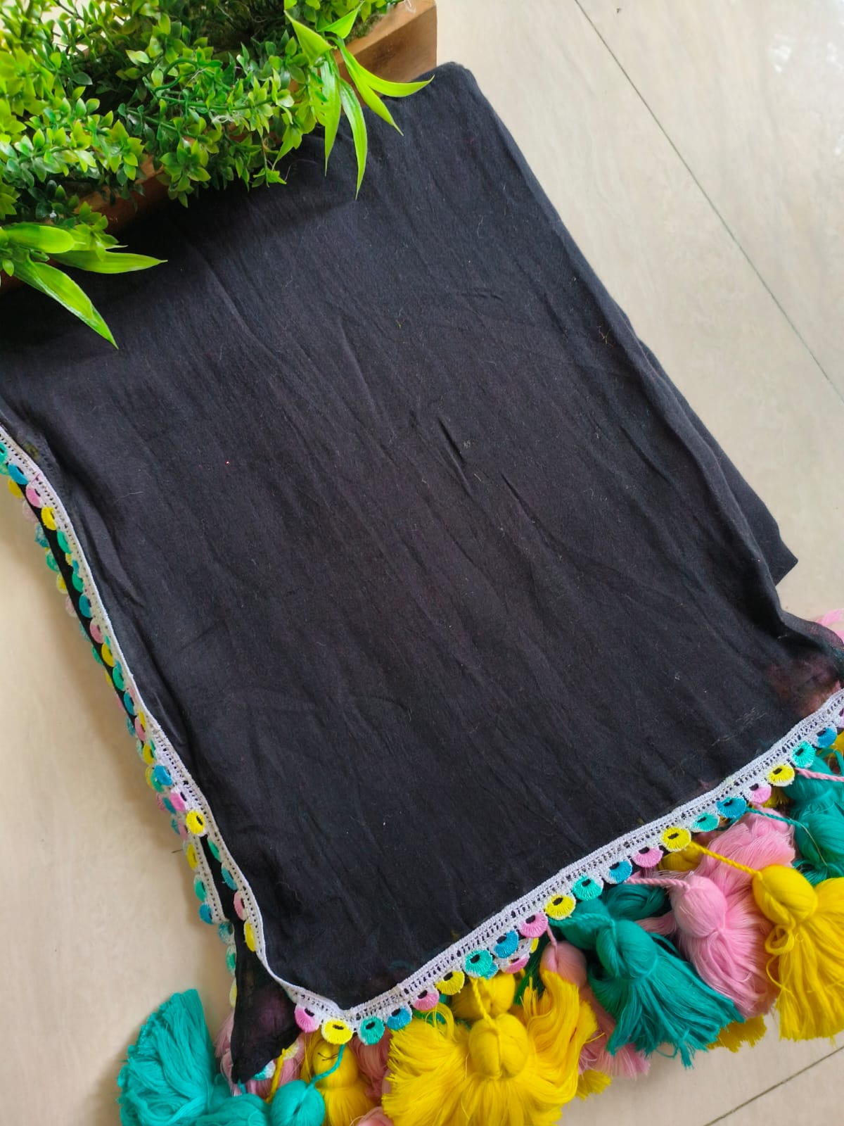 Designer Lace Cindrella Tassel Mulmul (Saree)