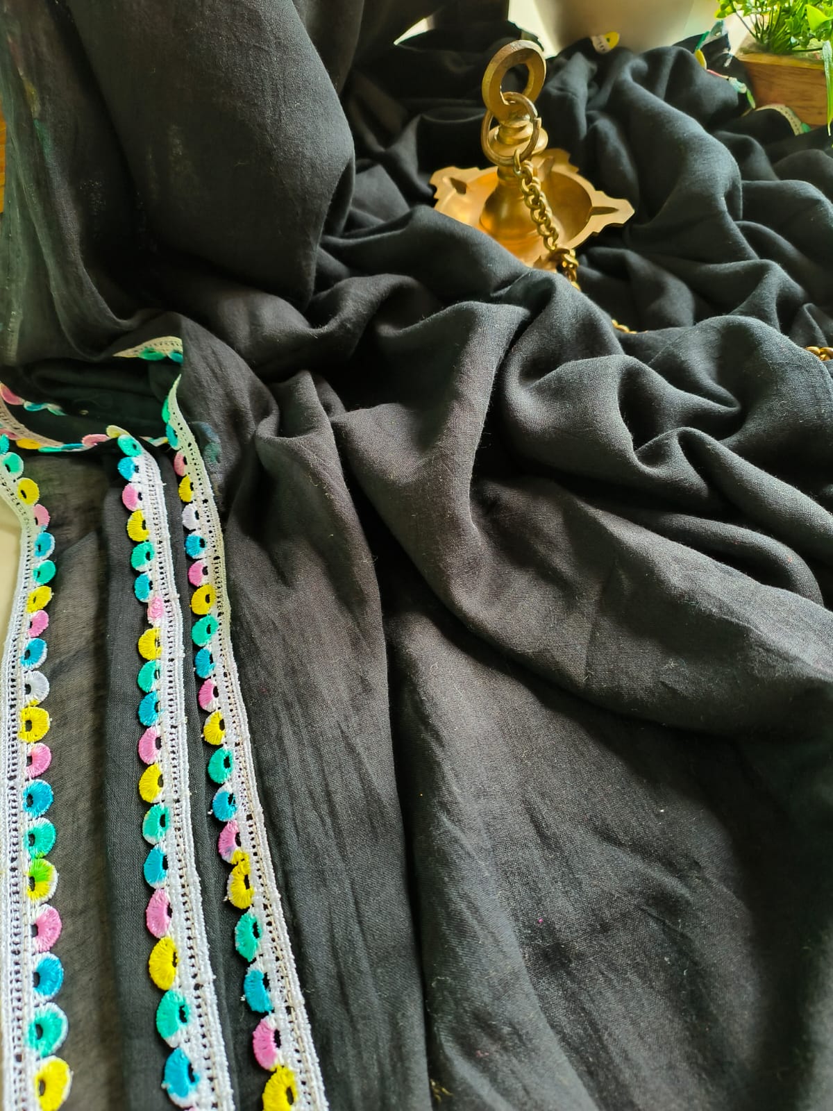 Designer Lace Cindrella Tassel Mulmul (Saree)