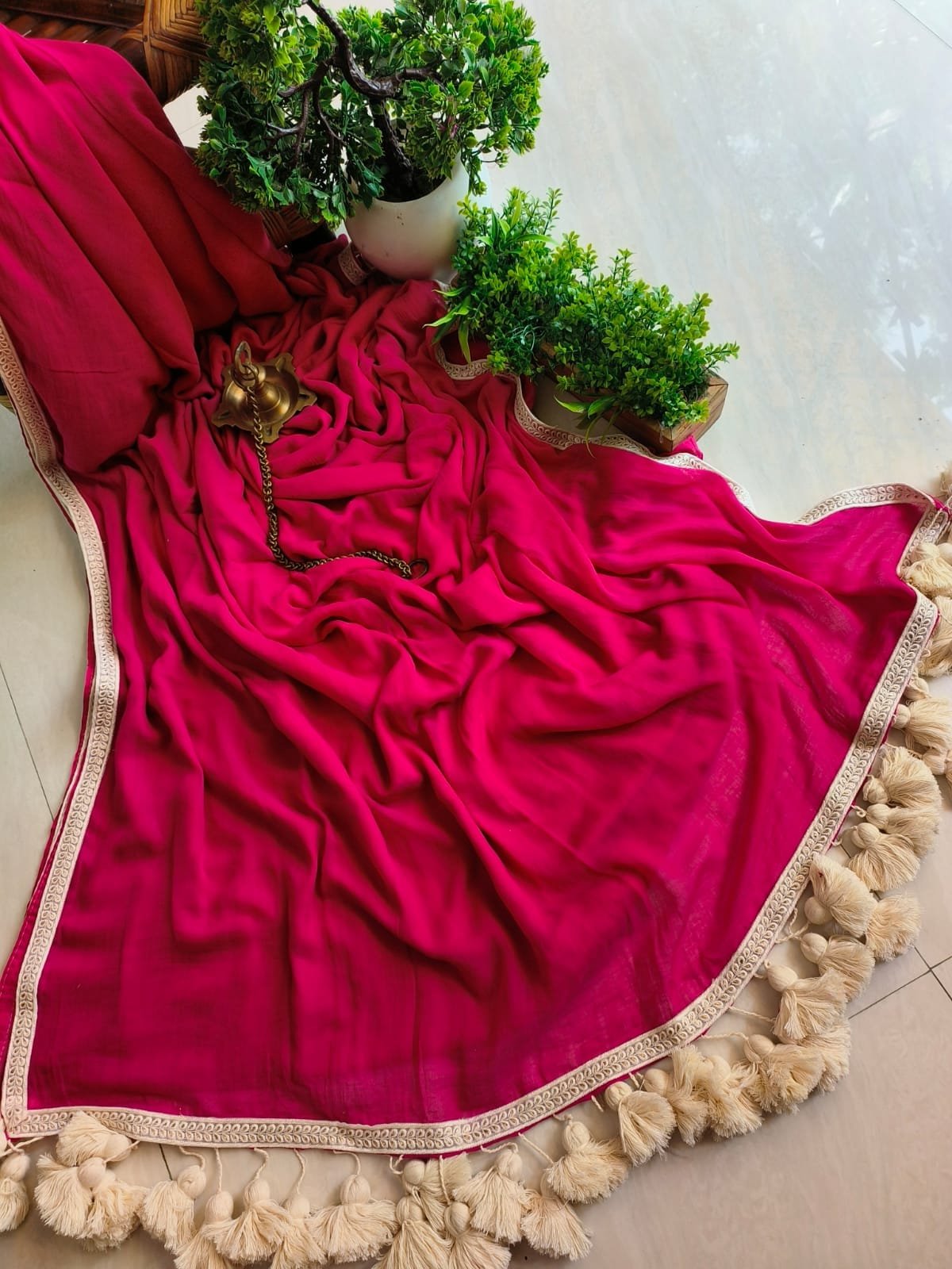 Designer Lace Mul Cotton (Saree)