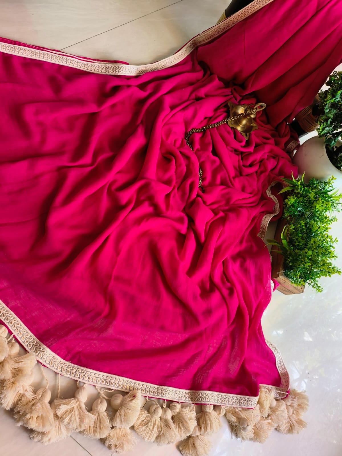 Designer Lace Mul Cotton (Saree)