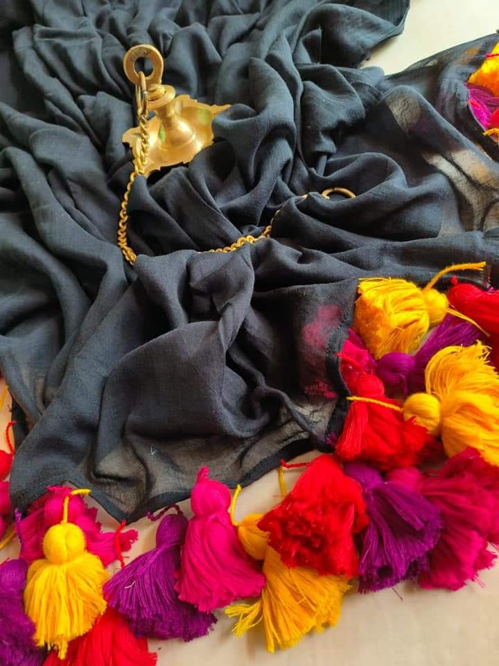 Saadgi Mulmul (Saree)