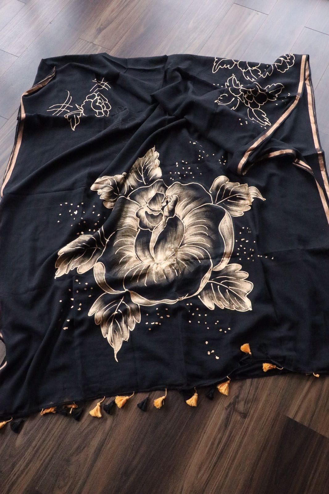 Rosy Black Mulmul (Saree)