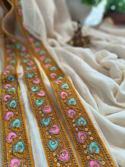 Designer Lace Mul Cotton (Saree)