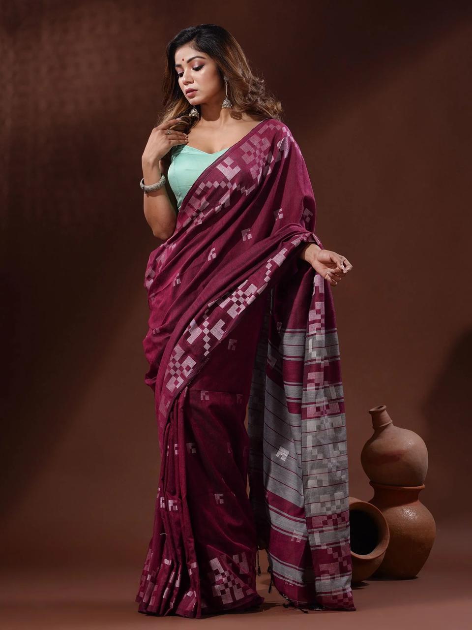 Maadhavi Khadi (Saree)
