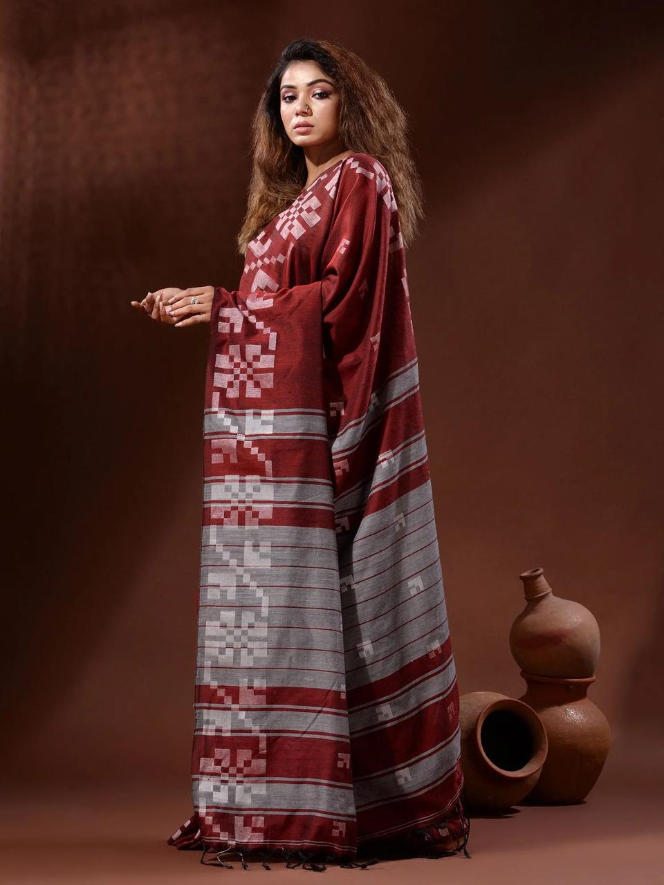 Maadhavi Khadi (Saree)