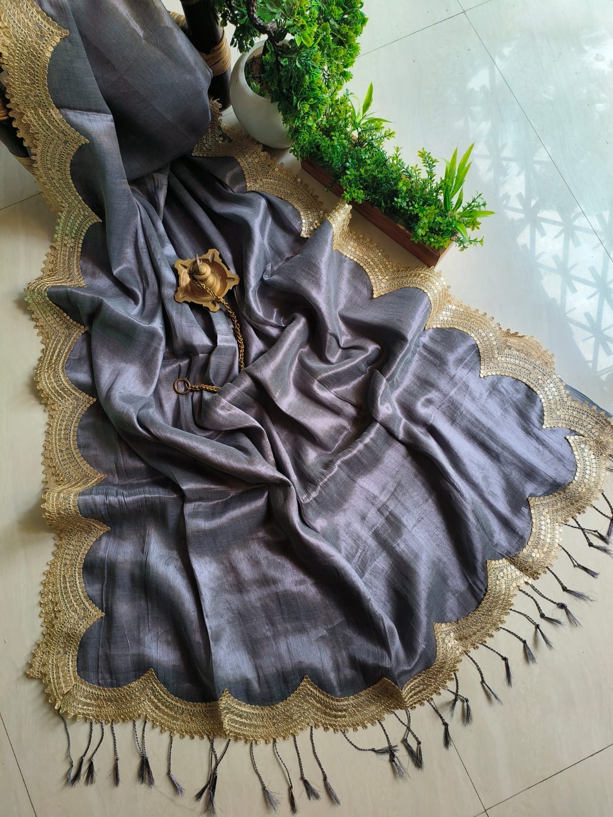 Roohi (Saree)