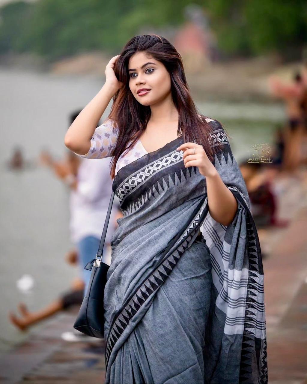 Mountains and Peace (Saree)