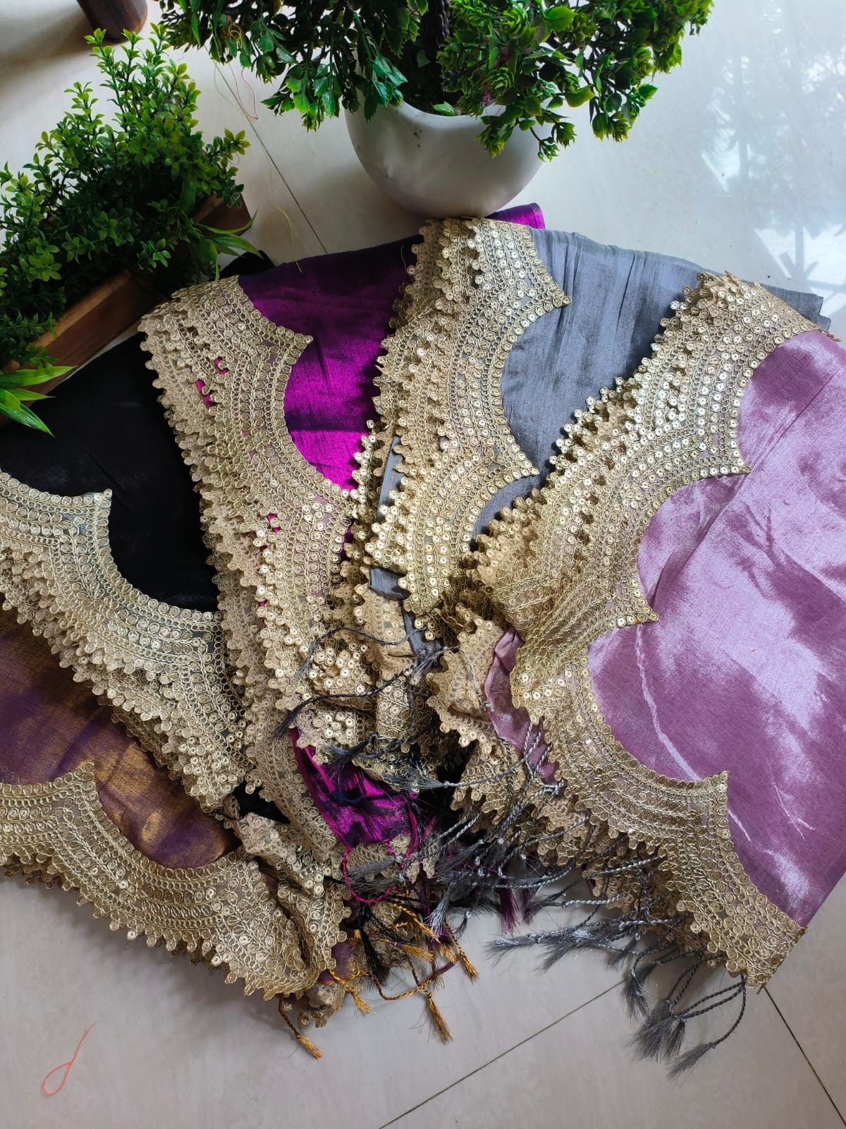 Roohi (Saree)