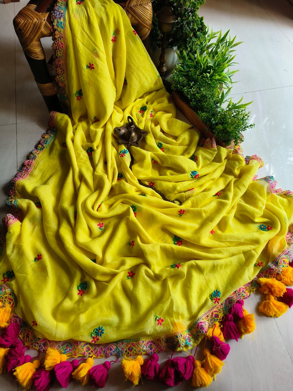 Flower Valley Cindrella Tassel (Saree)