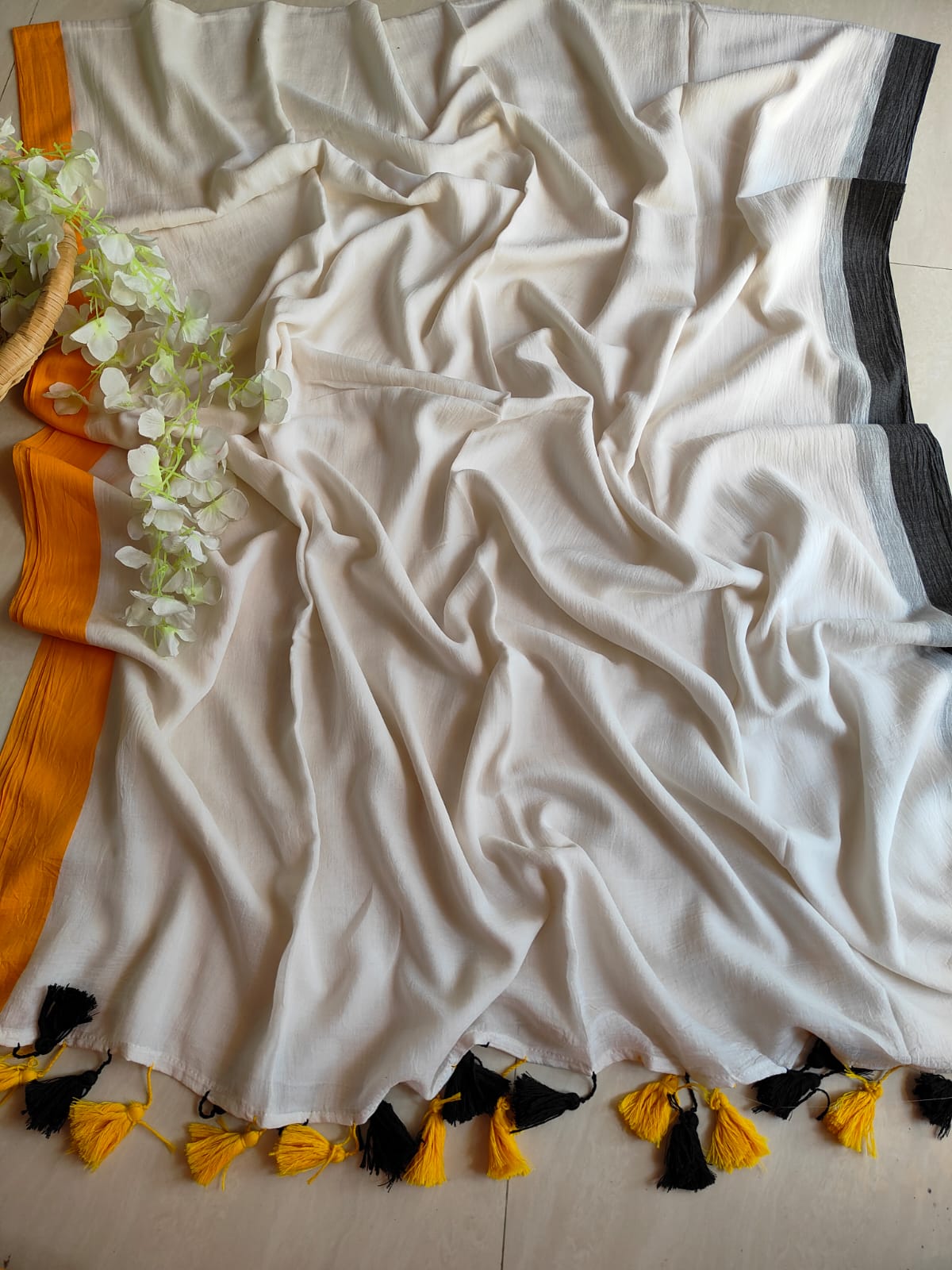 Dual Colour Border Mulmul (Saree)
