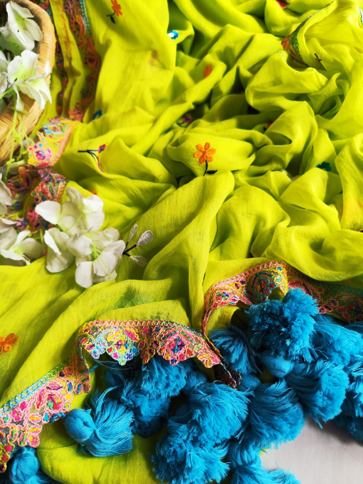 Flower Valley Cindrella Tassel (Saree)