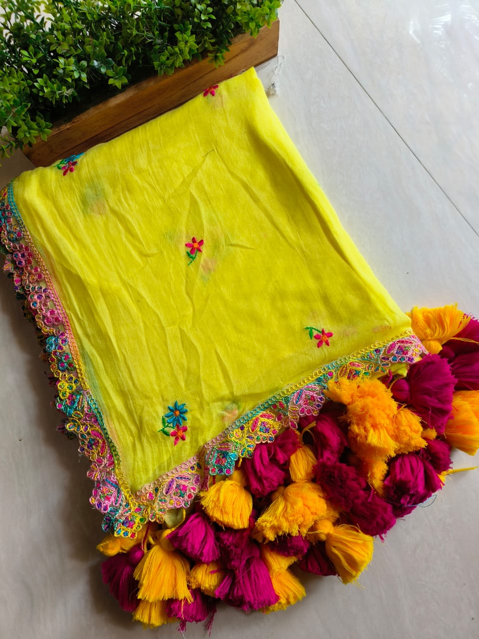 Flower Valley Cindrella Tassel (Saree)
