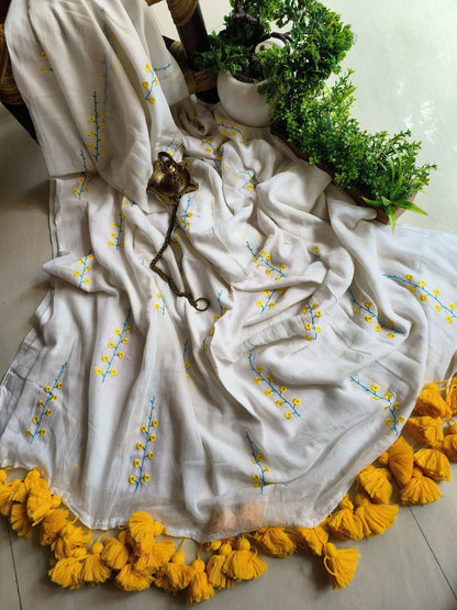 Daisy Embroidered Cindrella Tassel Mulmul (Saree)
