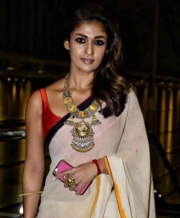 Dual Colour Border Mulmul (Saree)