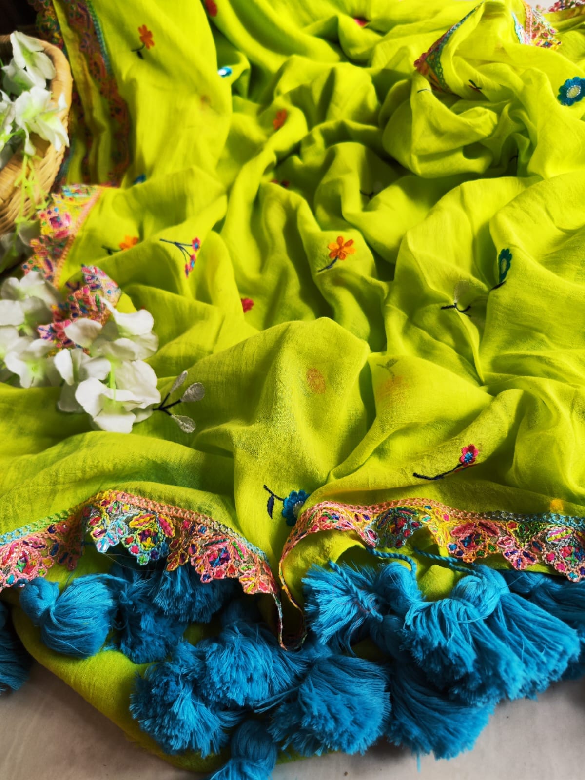 Flower Valley Cindrella Tassel (Saree)