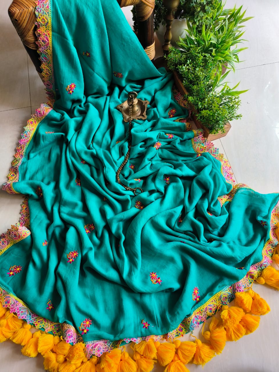 Flower Valley Cindrella Tassel (Saree)