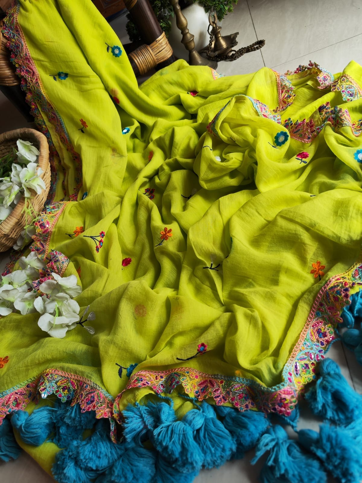Flower Valley Cindrella Tassel (Saree)